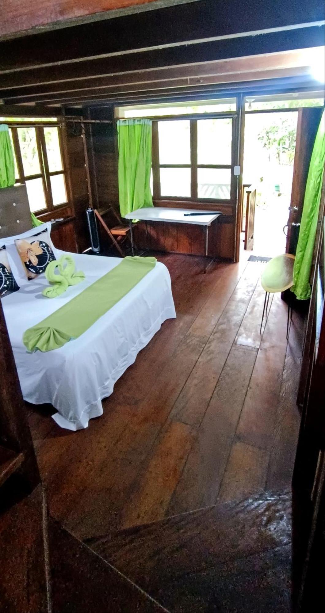 Hotel Ecologico Makalombia La Macarena ภายนอก รูปภาพ